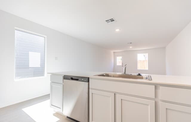 4-bedroom rental at 2922 Carnelian in San Antonio, TX — photo 5