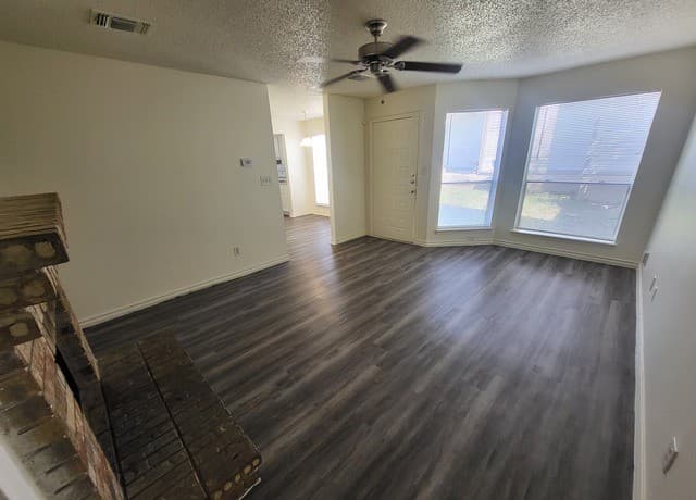 2-bedroom rental at 9840 Ardash in San Antonio TX