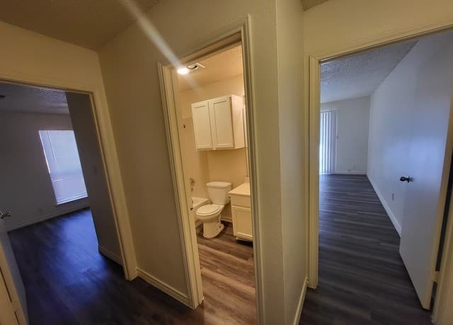 2-bedroom rental at 9840 Ardash in San Antonio, TX — photo 5