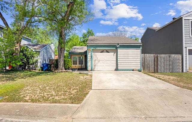 2-bedroom rental at 9929 Village Briar in San Antonio TX