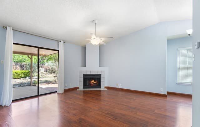2-bedroom rental at 9929 Village Briar in San Antonio, TX — photo 5
