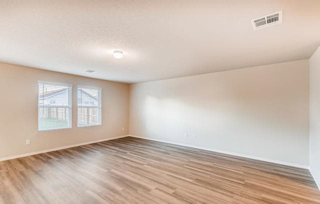 4-bedroom rental at 8931 Lamus Wheel in San Antonio, TX — photo 4