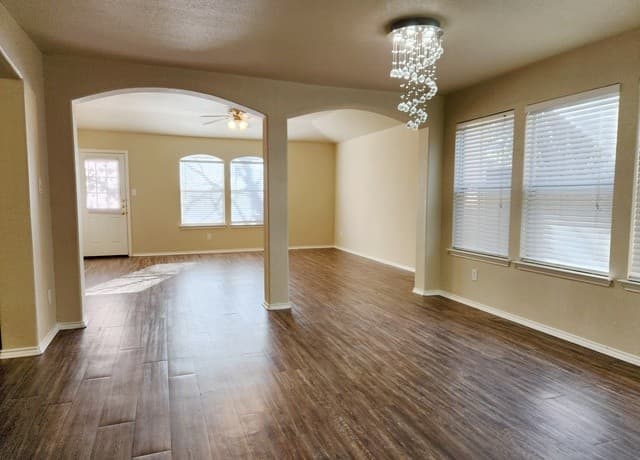 3-bedroom rental at 5402 Tomas Cir in San Antonio TX