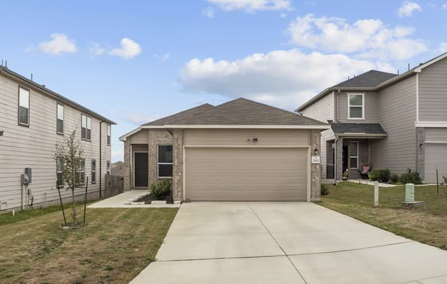 3-bedroom rental at 11806 Red Pheasant in San Antonio TX