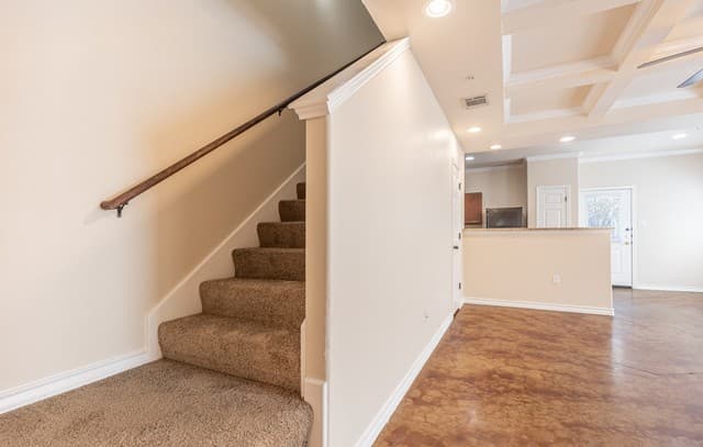 3-bedroom rental at 5008 Flipper Dr in San Antonio, TX — photo 3
