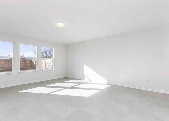 4-bedroom rental at 7919 Mariposa Manor in San Antonio, TX — photo 4