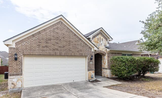 3-bedroom rental at 15927 Sight Scape in San Antonio TX