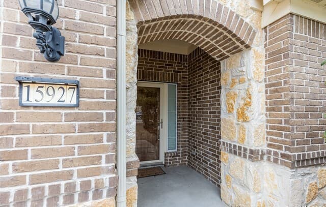 3-bedroom rental at 15927 Sight Scape in San Antonio, TX — photo 2