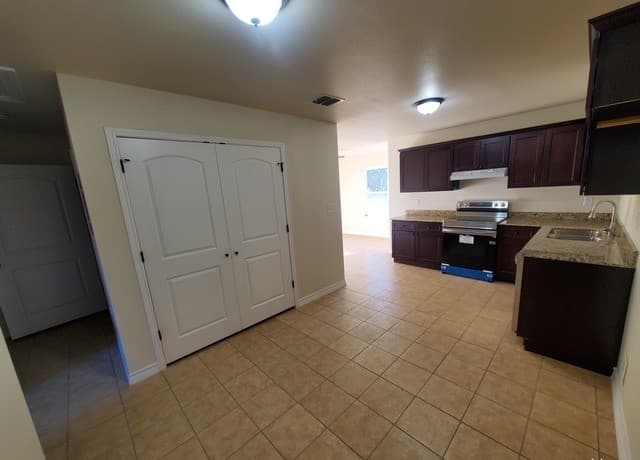 2-bedroom rental at 7539 W Dixon Rd Unit 2 in Somerset, TX — photo 2