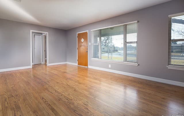 3-bedroom rental at 303 Schmeltzer in San Antonio, TX — photo 5