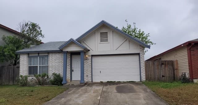 3-bedroom rental at 7659 Rimhurst in San Antonio TX