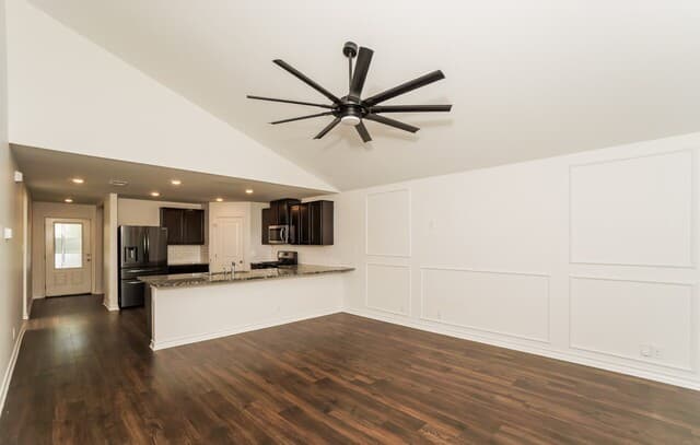 4-bedroom rental at 14251 Geyserite Ave in San Antonio, TX — photo 5