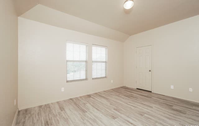 3-bedroom rental at 3015 Aspen Meadow in San Antonio, TX — photo 5