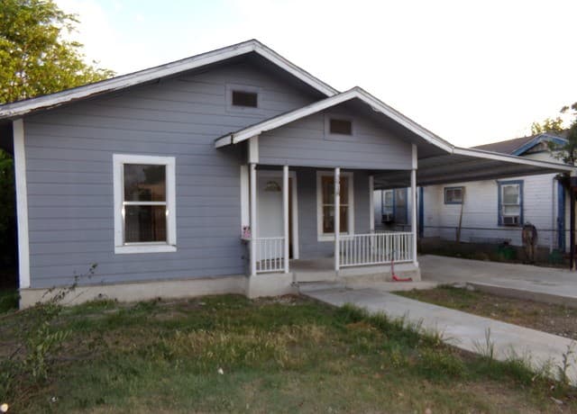 3-bedroom rental at 3918 W Martin St in San Antonio TX