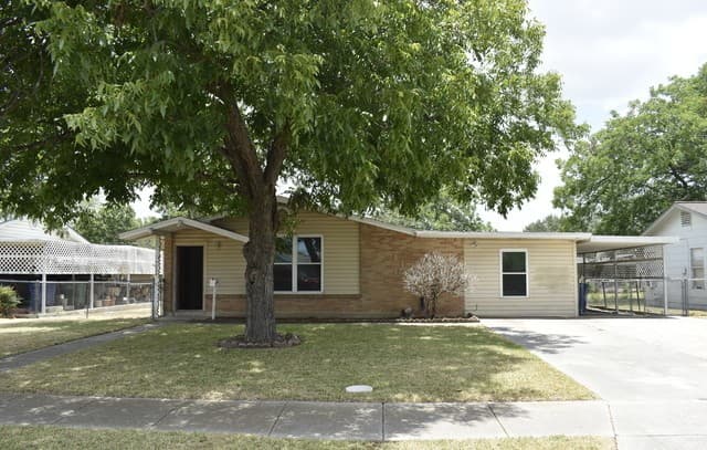 4-bedroom rental at 5026 Benham Dr in San Antonio TX