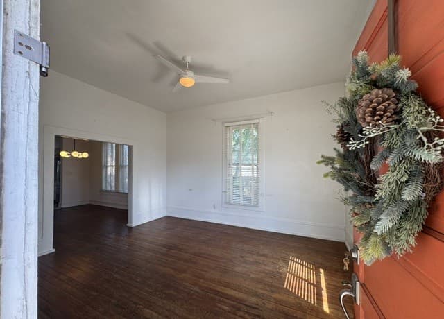 2-bedroom rental at 511 N Monumental in San Antonio, TX — photo 3