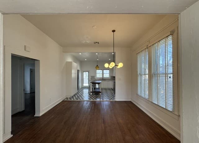 2-bedroom rental at 511 N Monumental in San Antonio, TX — photo 5