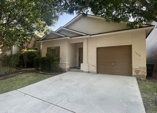 3-bedroom rental at 7214 Sunny Day in San Antonio, TX — photo 2
