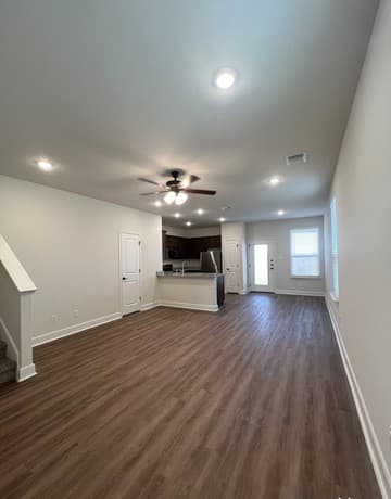3-bedroom rental at 7614 Agave Bend Unit 101 in San Antonio, TX — photo 5