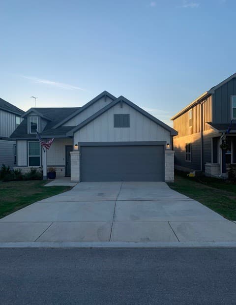4-bedroom rental at 11837 Snowy River in San Antonio, TX — photo 2