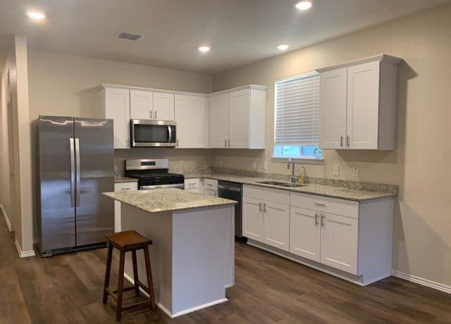 4-bedroom rental at 11837 Snowy River in San Antonio, TX — photo 5