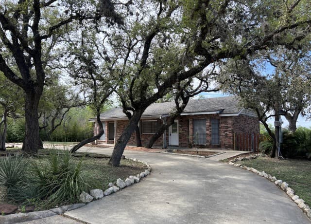 3-bedroom rental at 10267 Mount Crosby in San Antonio TX