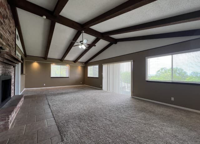 3-bedroom rental at 10267 Mount Crosby in San Antonio, TX — photo 5