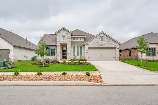 4-bedroom rental at 113 Valencia in Boerne TX