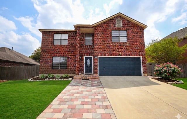 5-bedroom rental at 15922 Tampke in San Antonio TX