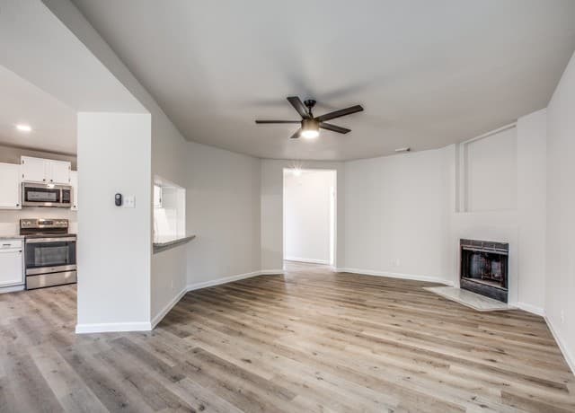 3-bedroom rental at 11130 Moonlit in San Antonio, TX — photo 2