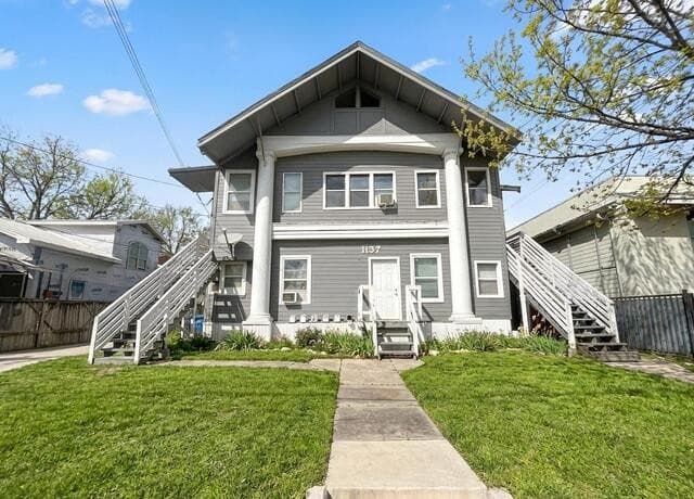 1-bedroom rental at 1137 W Ashby Pl Unit 6 in San Antonio, TX — photo 2