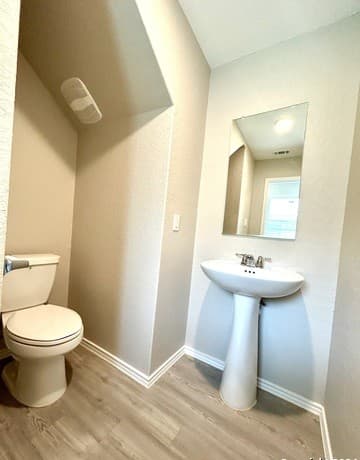 2-bedroom rental at 20356 Andalusite Way in San Antonio, TX — photo 2