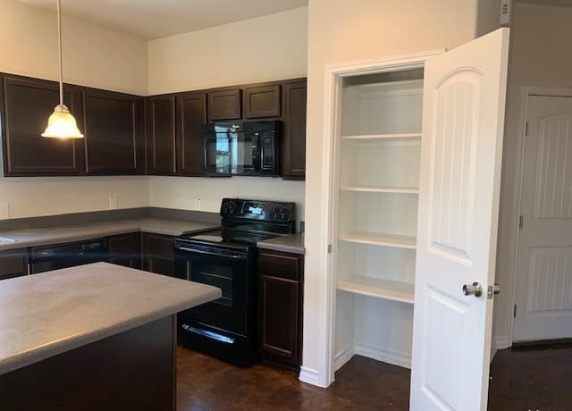 3-bedroom rental at 1302 Garden Dusk Unit 2 in San Antonio, TX — photo 4