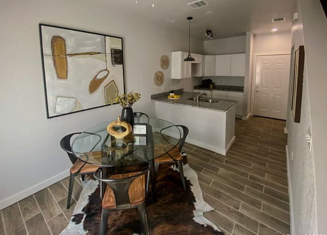 2-bedroom rental at 143 Lucas St Unit 103 in San Antonio, TX — photo 2