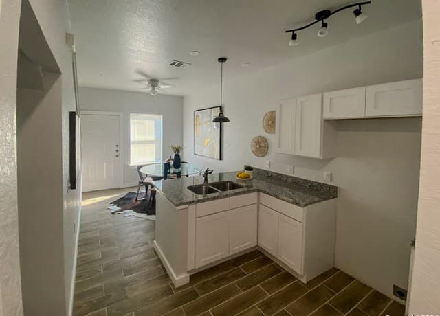 2-bedroom rental at 143 Lucas St Unit 103 in San Antonio, TX — photo 3
