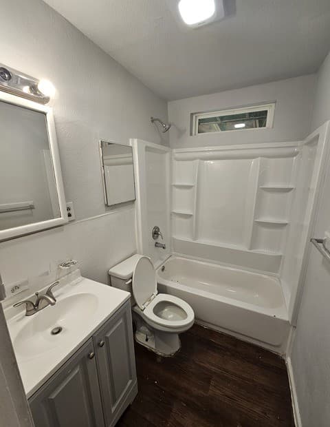 3-bedroom rental at 318 Hatcher in San Antonio, TX — photo 4
