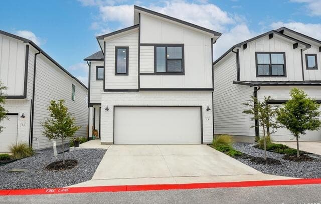 3-bedroom rental at 16011 Babcock Rd Unit UNIT 13 in San Antonio TX