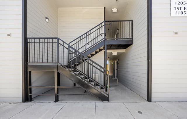 2-bedroom rental at 138 Ware Unit 1203 in San Antonio, TX — photo 2