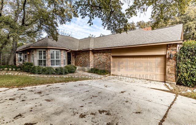 3-bedroom rental at 6711 Morning Shadow Ln in San Antonio TX