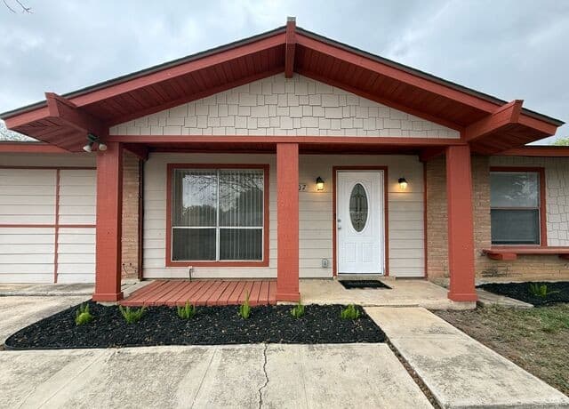 3-bedroom rental at 9607 Gold Hill in San Antonio TX