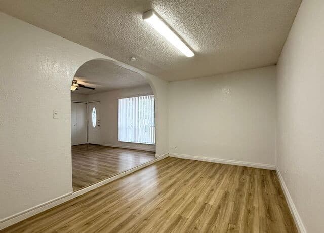 3-bedroom rental at 9607 Gold Hill in San Antonio, TX — photo 5