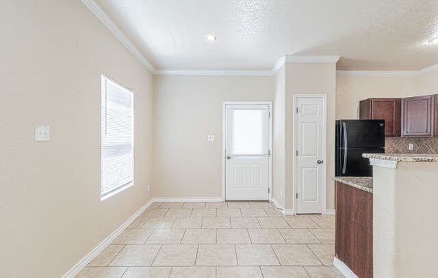 3-bedroom rental at 4919 Appleseed Ct in San Antonio, TX — photo 5