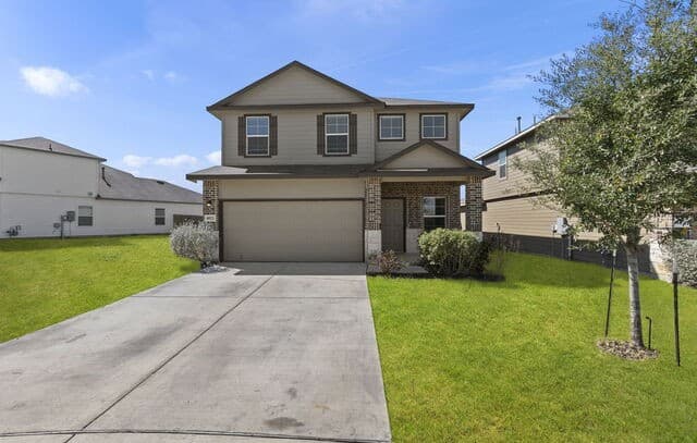 5-bedroom rental at 4021 Lilac Path in St Hedwig TX