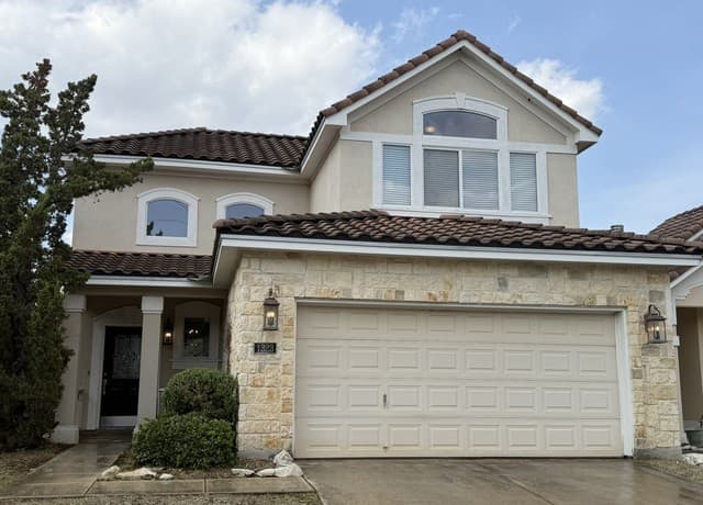 3-bedroom rental at 1323 Pinnacle Fls in San Antonio TX