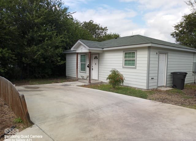 2-bedroom rental at 601 Coleman Unit 1 in San Antonio TX