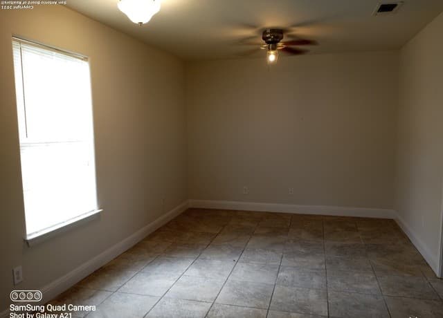 2-bedroom rental at 601 Coleman Unit 1 in San Antonio, TX — photo 2