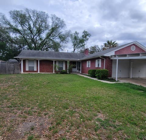 4-bedroom rental at 1922 Oakline Dr in San Antonio, TX — photo 2