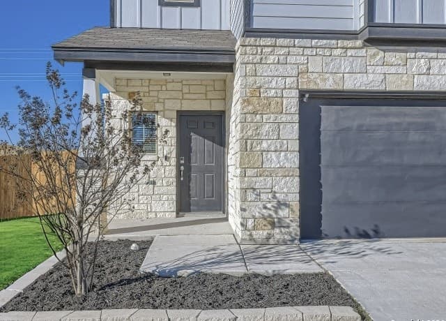 3-bedroom rental at 3331 Rosita Way in San Antonio, TX — photo 3