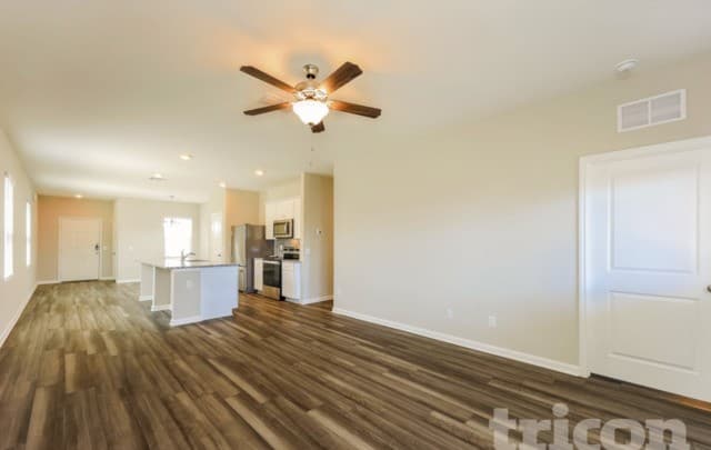 3-bedroom rental at 7435 Guadalupe Peak in San Antonio, TX — photo 4