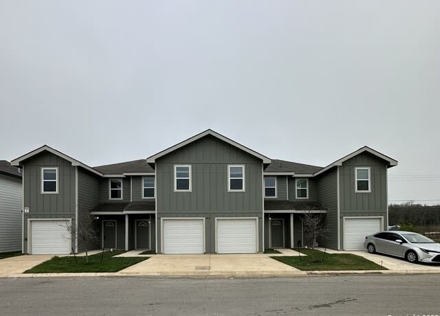 3-bedroom rental at 9919 Grove Mist Unit 104 in San Antonio TX